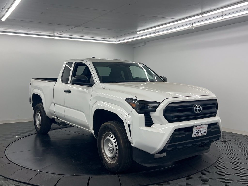 Used 2025 Toyota Tacoma SR RWD image 3