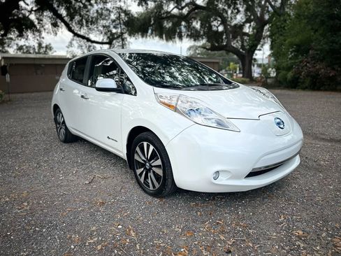 Used 2013 Nissan Leaf SL image 3