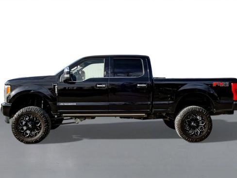 Used 2017 Ford F250 Platinum w/ Platinum Ultimate Package image 9