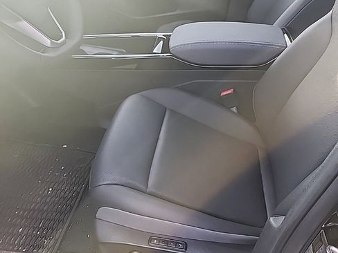 Used 2023 Volkswagen ID.4 Pro S image 5