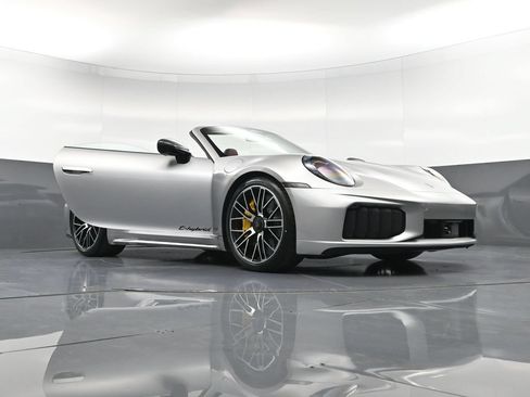 Certified 2026 Porsche 911 Turbo S AWD/4WD image 38