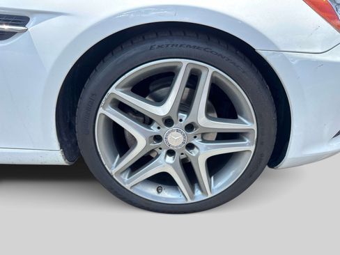 Used 2014 Mercedes-Benz SLK 250 image 29