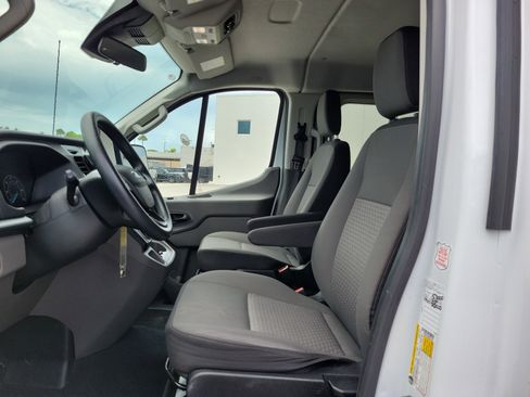 Used 2024 Ford Transit 350 XLT RWD image 30