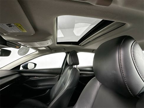 Used 2024 MAZDA MAZDA3 s image 19