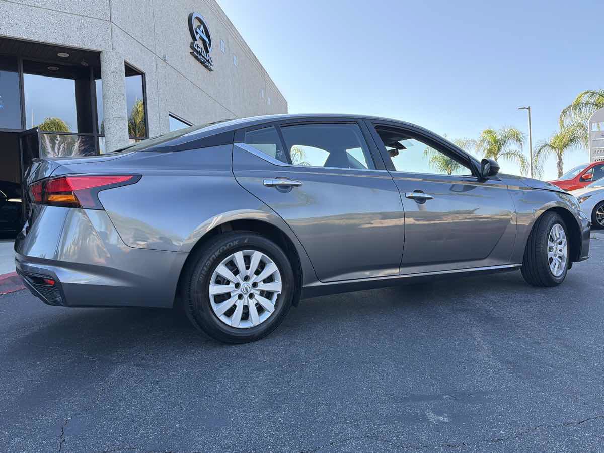 Used 2024 Nissan Altima 2.5 S FWD image 14