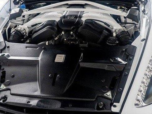 Used 2017 Aston Martin Vanquish S image 51