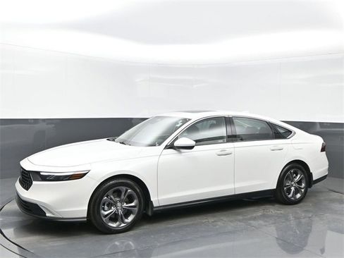 Certified 2024 Honda Accord EX image 2
