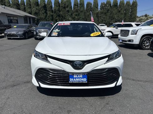 Used 2019 Toyota Camry LE w/ Protection Package (Q2) FWD image 2
