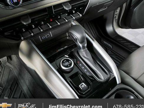 New 2026 Chevrolet Colorado ZR2 w/ Technology Package AWD/4WD image 14