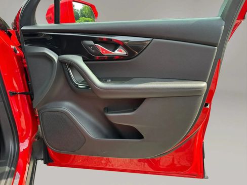 Used 2019 Chevrolet Blazer RS w/ LPO, Floor Liner Package FWD image 26