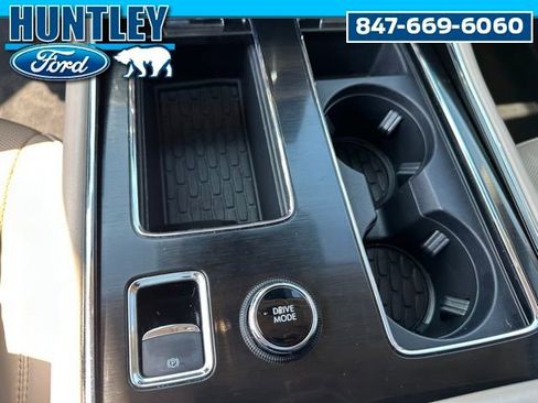 Used 2022 Lincoln Aviator Reserve w/ Equipment Group 201A AWD/4WD image 24