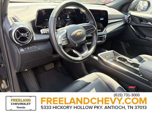 Used 2025 Chevrolet Equinox LT w/ Convenience Package II AWD/4WD image 25