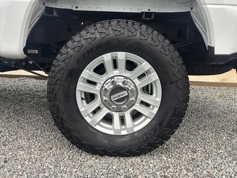 Used 2018 Ford F250 XLT AWD/4WD image 2
