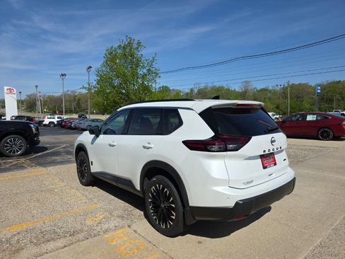 New 2026 Nissan Rogue SV AWD/4WD image 7