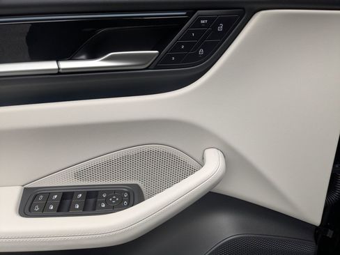 New 2026 Porsche Macan 4 Electric AWD/4WD image 13