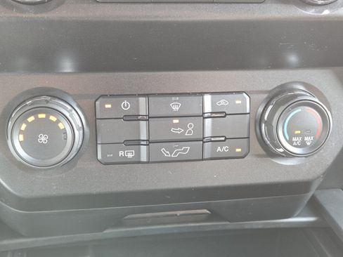 Certified 2019 Ford F150 XL w/ Equipment Group 101A Mid AWD/4WD image 36