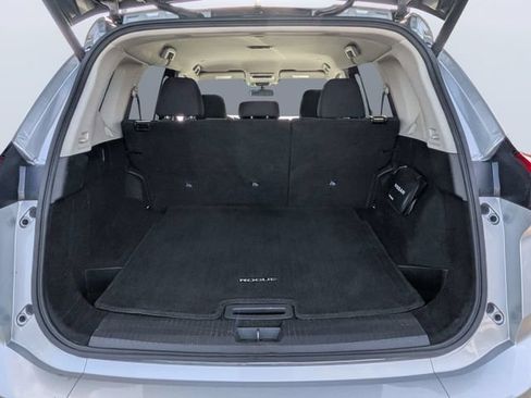 Used 2024 Nissan Rogue SV FWD image 12