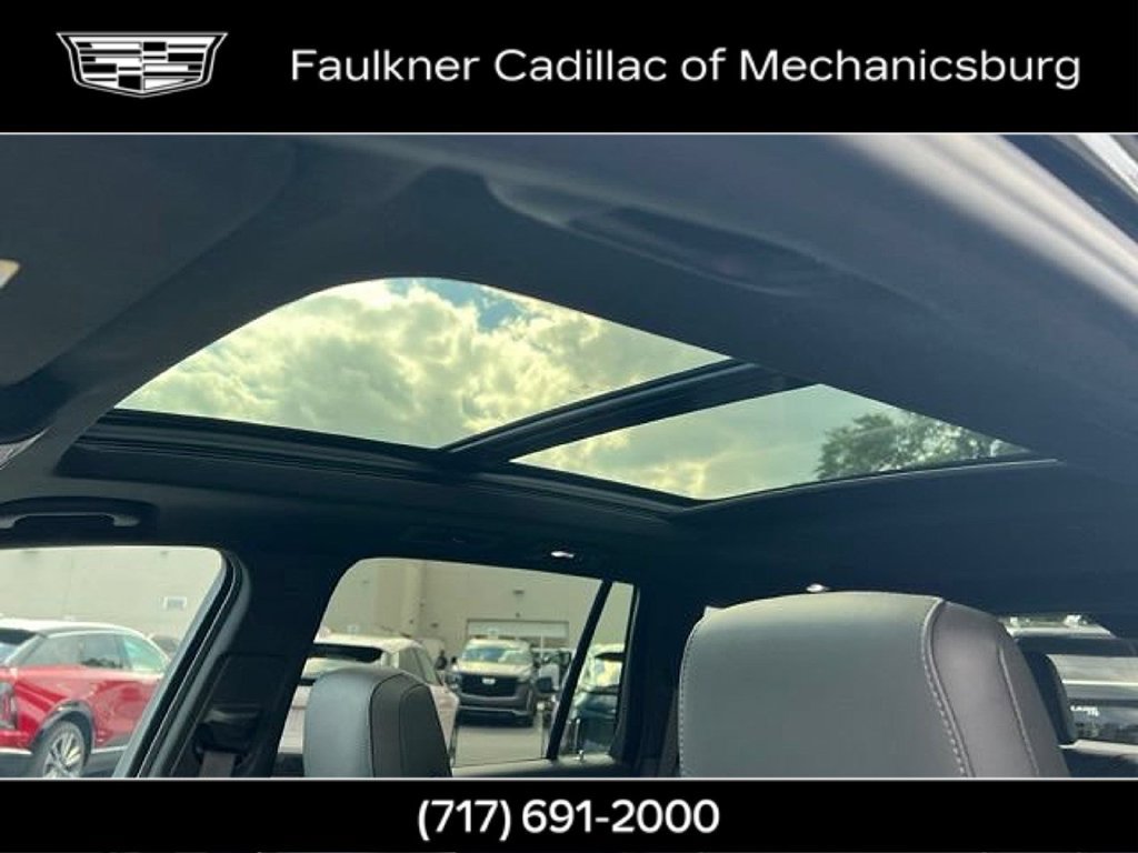 Used 2023 Cadillac XT6 Premium Luxury w/ LPO, Floor Liner Package AWD/4WD image 24