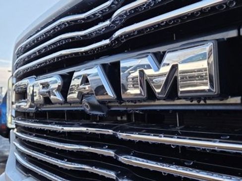 Used 2019 RAM 3500 Laramie image 7