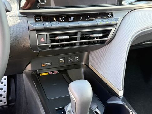 Used 2026 Toyota Camry SE FWD image 19