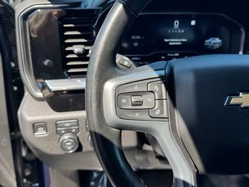 Used 2023 Chevrolet Silverado 1500 LT AWD/4WD image 18