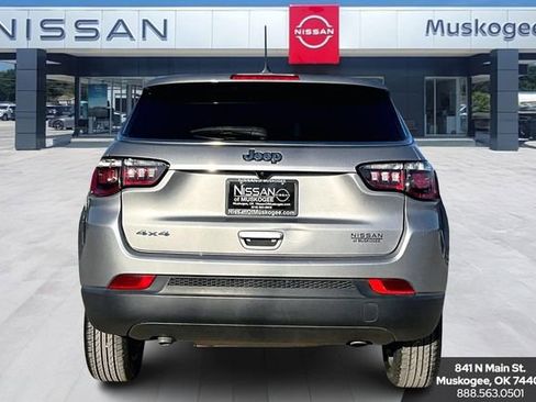 Used 2023 Jeep Compass Sport image 6