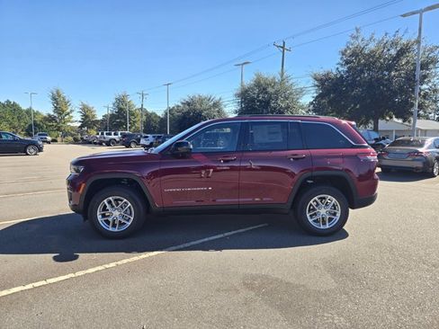 New 2025 Jeep Grand Cherokee Laredo X image 9