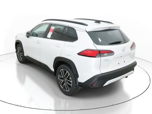 New 2026 Toyota Corolla Cross XLE image 5