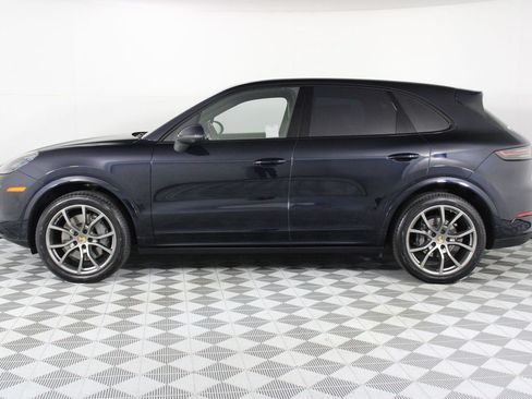 Certified 2023 Porsche Cayenne S AWD/4WD image 2