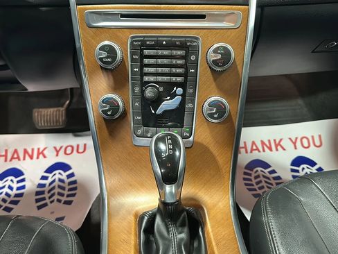 Used 2017 Volvo XC60 T5 Inscription w/ Preferred Option Package image 24