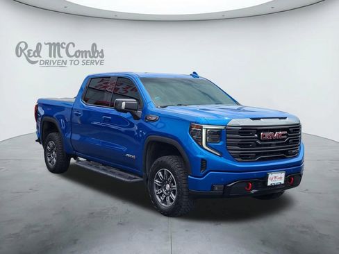 Used 2024 GMC Sierra 1500 AT4 w/ Technology Package AWD/4WD image 1