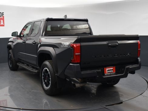Used 2024 Toyota Tacoma TRD Off-Road image 3