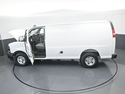 New 2025 Chevrolet Express 2500 Work Van w/ Driver Convenience Package image 61