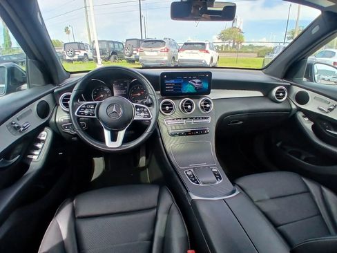 Used 2021 Mercedes-Benz GLC 300 image 25