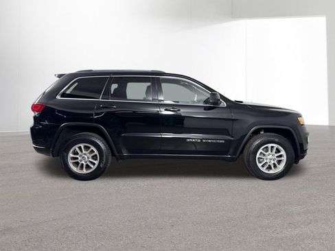 Used 2020 Jeep Grand Cherokee Laredo image 34