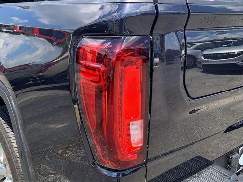 Used 2023 GMC Sierra 1500 Denali w/ Technology Package AWD/4WD image 26