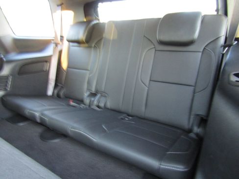 Used 2017 Chevrolet Tahoe LT image 18