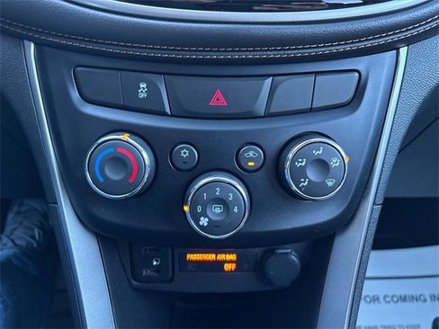 Used 2020 Chevrolet Trax LS w/ Tint and Cruise Package image 27
