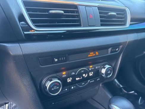 Used 2015 MAZDA MAZDA3 i Grand Touring image 31