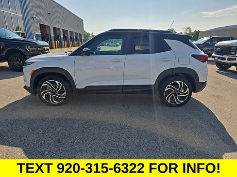Used 2024 Chevrolet TrailBlazer RS w/ Convenience Package AWD/4WD image 3
