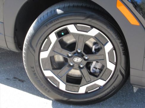 Used 2025 Hyundai Santa Fe SEL image 7