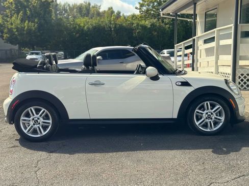 Used 2012 MINI Cooper Convertible image 12