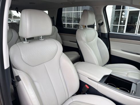 Used 2022 Hyundai Palisade SEL w/ Premium Package image 7