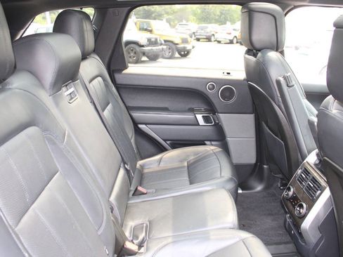 Used 2018 Land Rover Range Rover Sport HSE AWD/4WD image 18