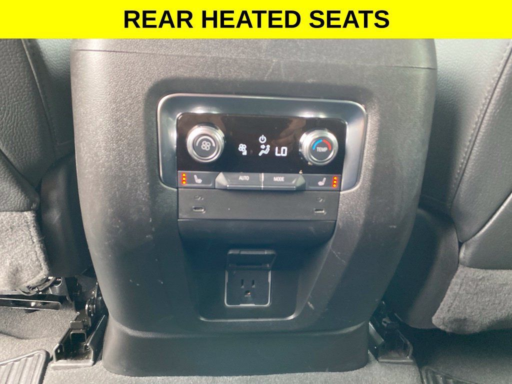 Used 2025 GMC Yukon Denali AWD/4WD image 22