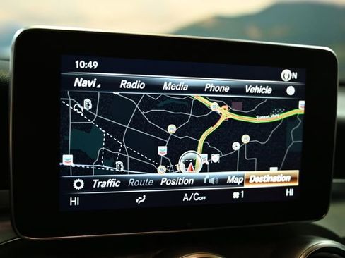 Used 2018 Mercedes-Benz GLC 300 4MATIC image 33