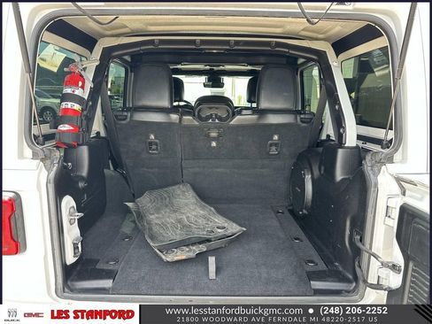 Used 2019 Jeep Wrangler Unlimited Sahara AWD/4WD image 11