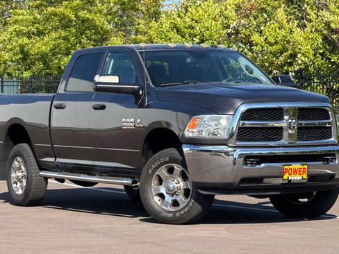 Used 2016 RAM 3500 Tradesman w/ Chrome Appearance Group AWD/4WD image 2