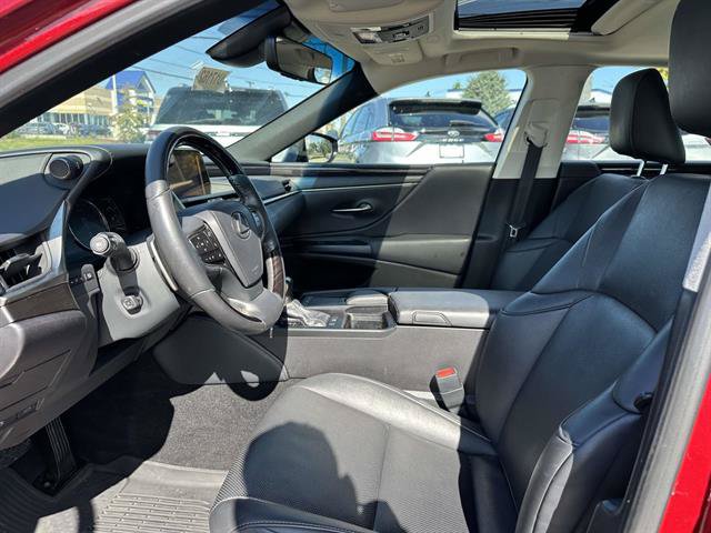 Used 2019 Lexus ES 350 w/ Premium Package FWD image 13