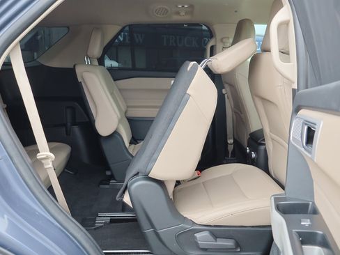 Certified 2021 Ford Explorer Limited w/ Hybrid Equipment Group 310A image 41